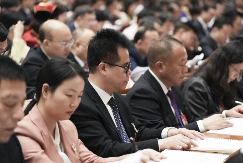 2025新奥正版免费大全另外香港今晚六给彩开奖结果7山，全面释义、专家解答解释落实